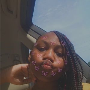 Meet your Posher, Ayana